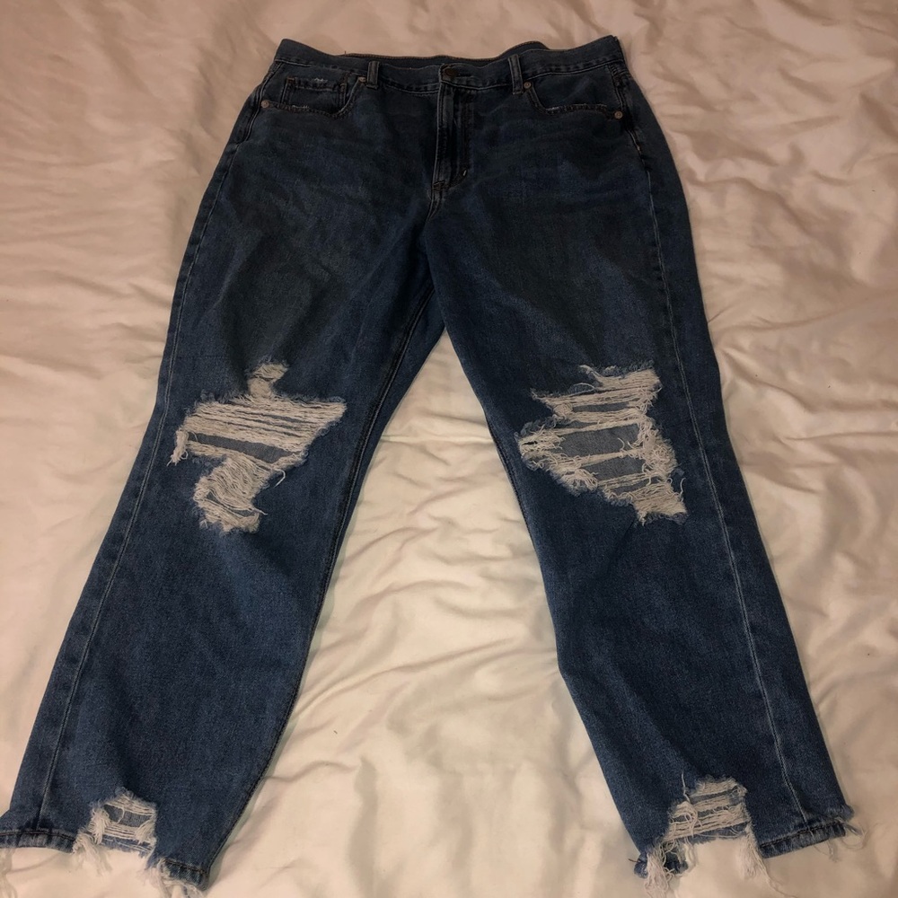 American Eagle Distressed Mom Jeans